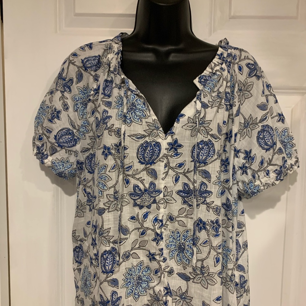 Summer bohemian top, linen blend, loose-fitting, Gap brand